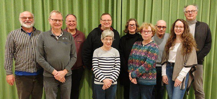 Foto mit den Personen des aktuellen Gemeindekirchenrates der Kirchengemeinde Alt-Wittenau