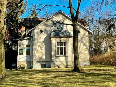 Jugendhaus Waidmannslust von außen